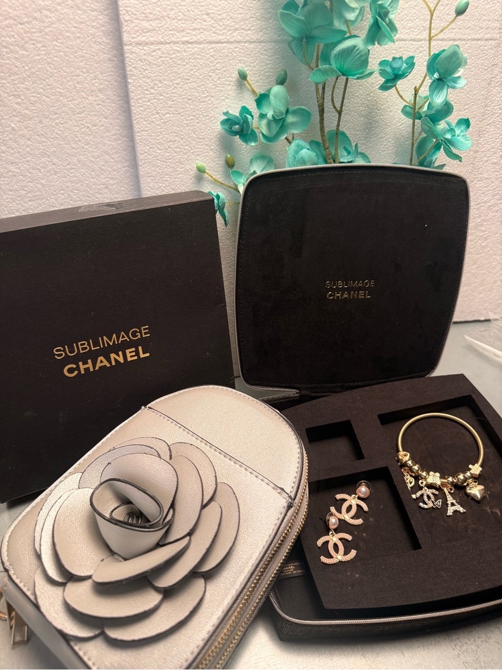 GWP Chanel Sublimage Cosmetic Case with Mini Bookbag